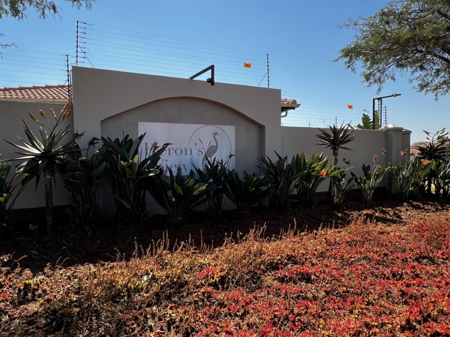 To Let 4 Bedroom Property for Rent in Noordwyk Gauteng