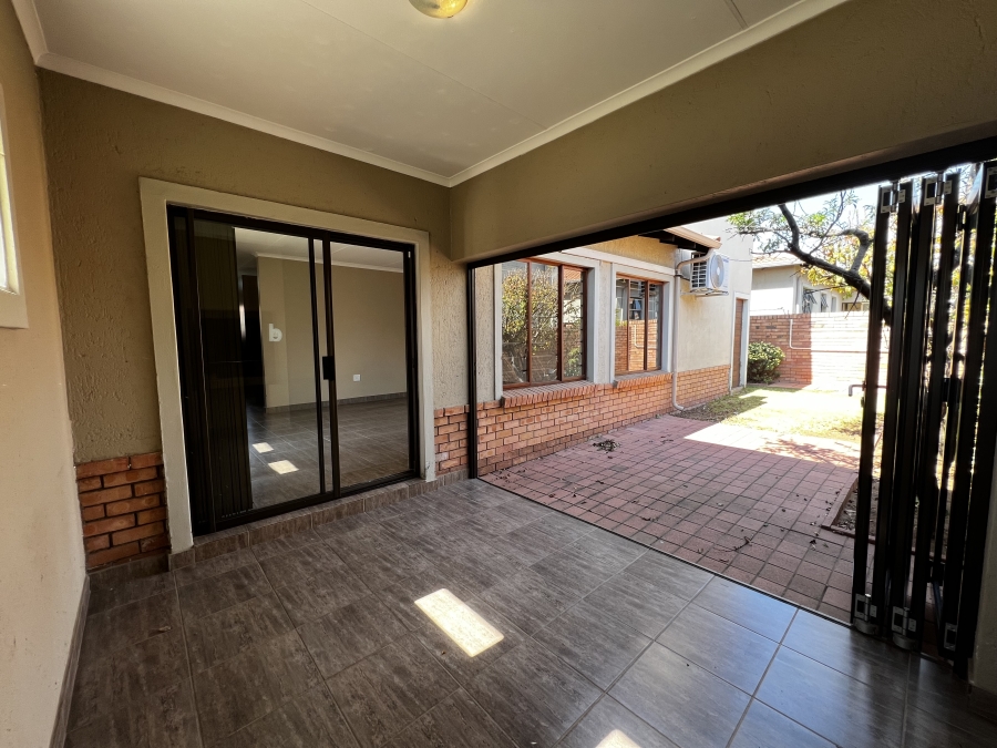 To Let 4 Bedroom Property for Rent in Noordwyk Gauteng