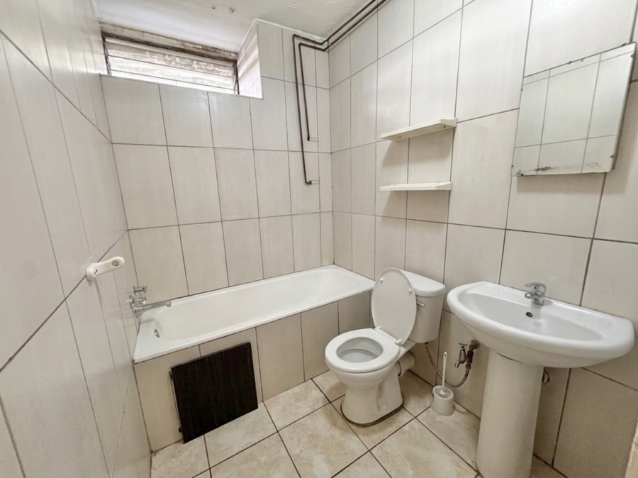2 Bedroom Property for Sale in Muckleneuk Gauteng