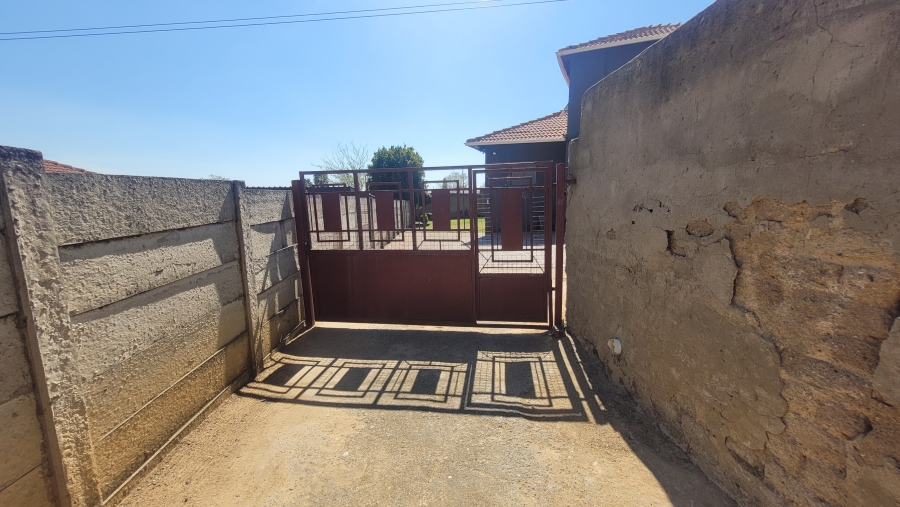 3 Bedroom Property for Sale in Cosmo City Gauteng