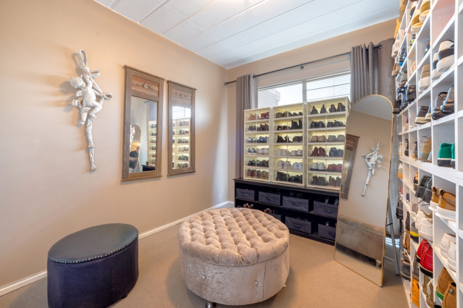 2 Bedroom Property for Sale in Constantia Kloof Gauteng