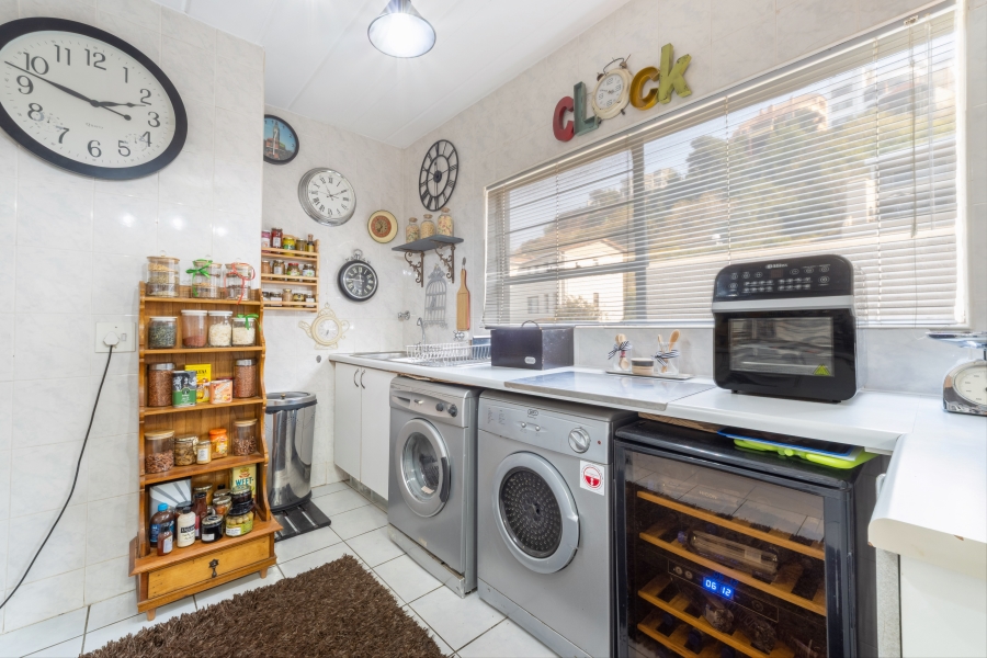2 Bedroom Property for Sale in Constantia Kloof Gauteng