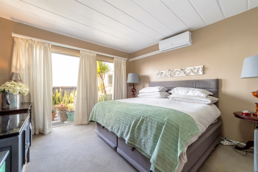2 Bedroom Property for Sale in Constantia Kloof Gauteng