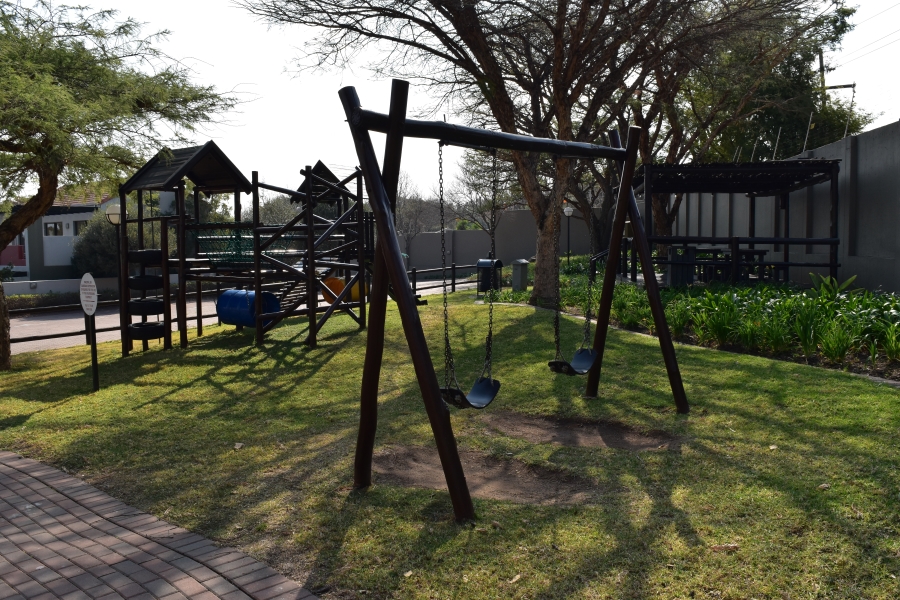 2 Bedroom Property for Sale in Craigavon Gauteng