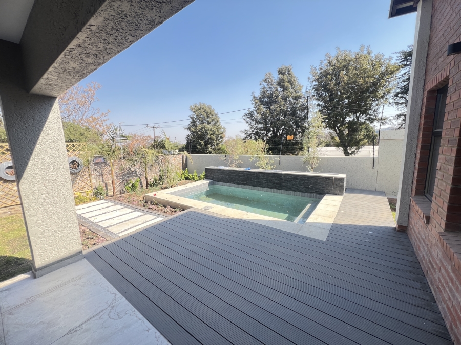 To Let 3 Bedroom Property for Rent in Carlswald Gauteng