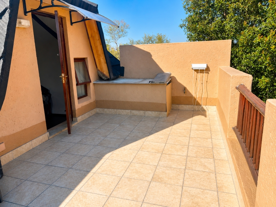 1 Bedroom Property for Sale in Sunninghill Gauteng