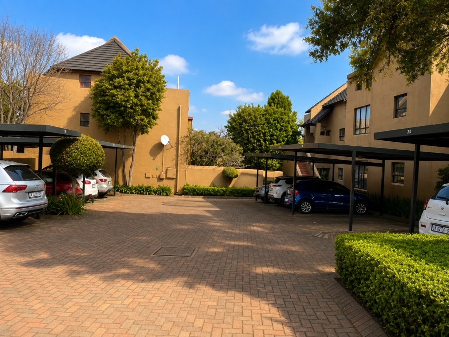 1 Bedroom Property for Sale in Sunninghill Gauteng