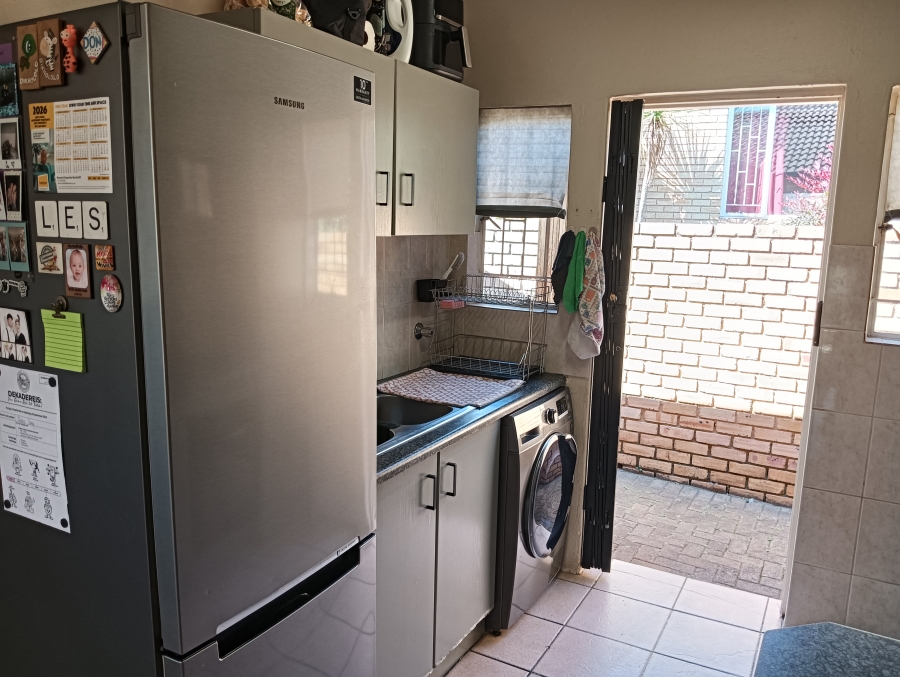 3 Bedroom Property for Sale in Honeydew Ridge Gauteng