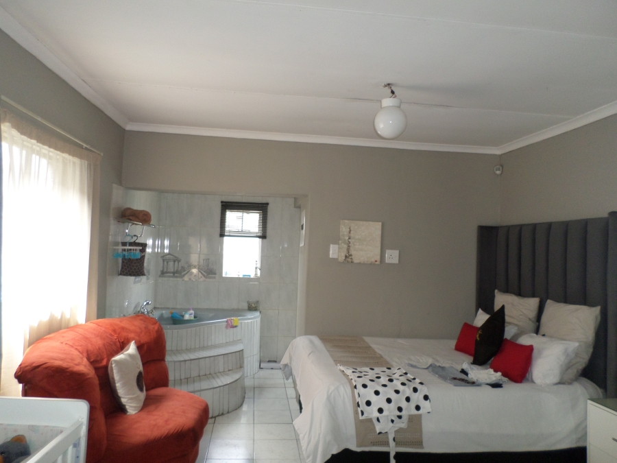 To Let 1 Bedroom Property for Rent in Riverlea Gauteng