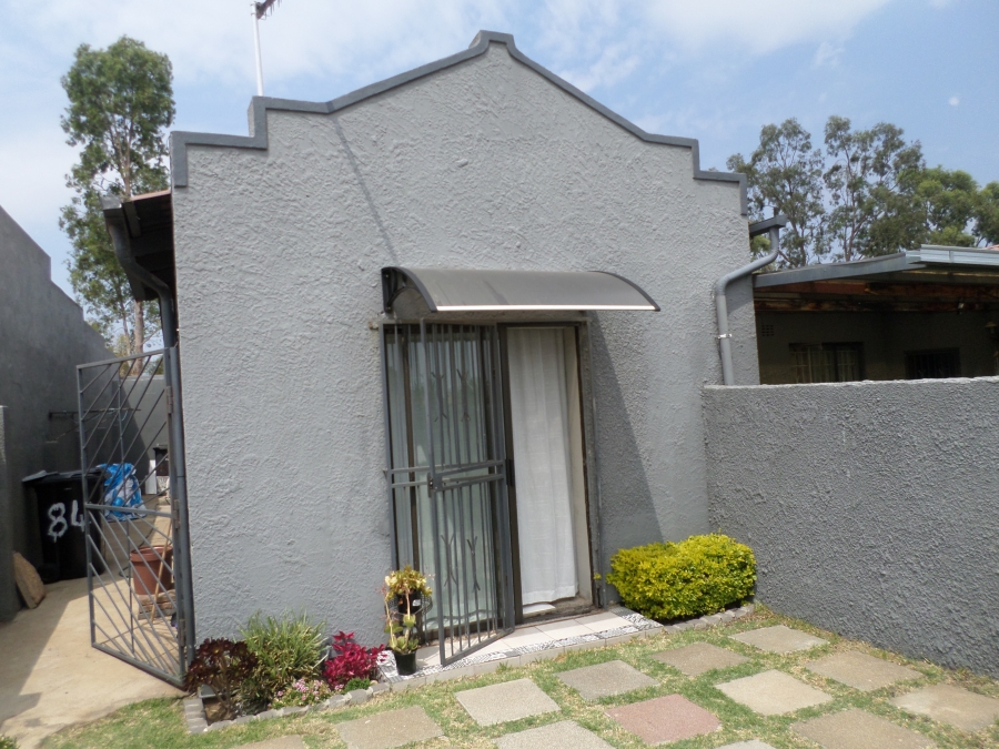 To Let 1 Bedroom Property for Rent in Riverlea Gauteng