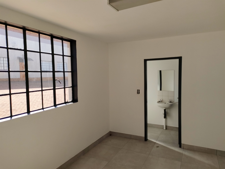 To Let Commercial Property for Rent in Kya Sands Gauteng