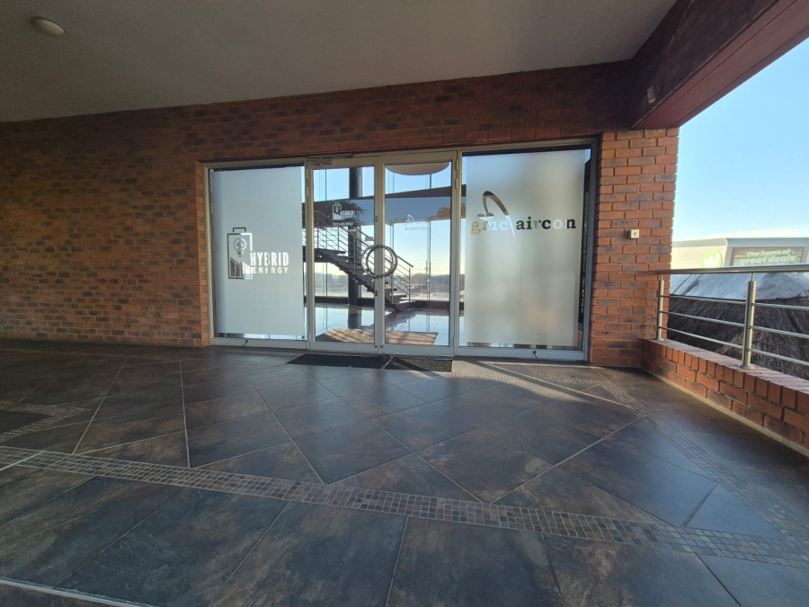 To Let Commercial Property for Rent in Gateway Industrial Park Gauteng