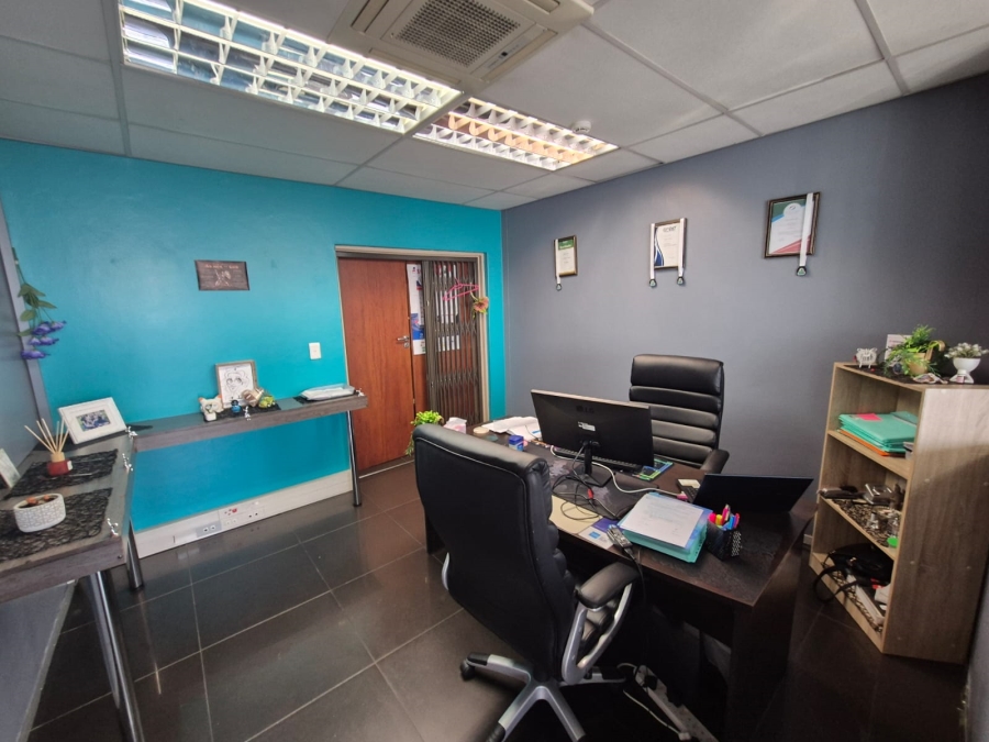 To Let Commercial Property for Rent in Gateway Industrial Park Gauteng