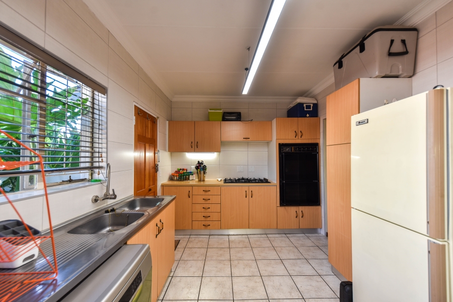 4 Bedroom Property for Sale in Garsfontein Gauteng