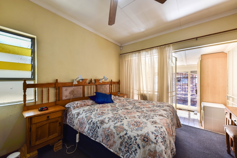 4 Bedroom Property for Sale in Garsfontein Gauteng
