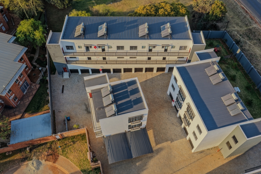 To Let 2 Bedroom Property for Rent in Faerie Glen Gauteng