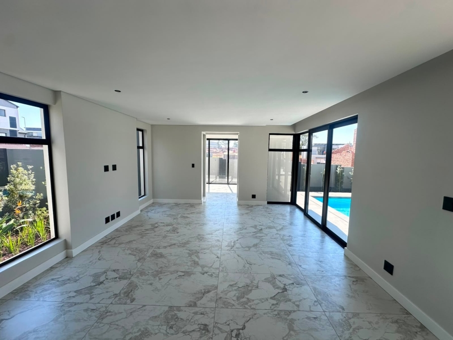 4 Bedroom Property for Sale in Olifantsfontein Gauteng