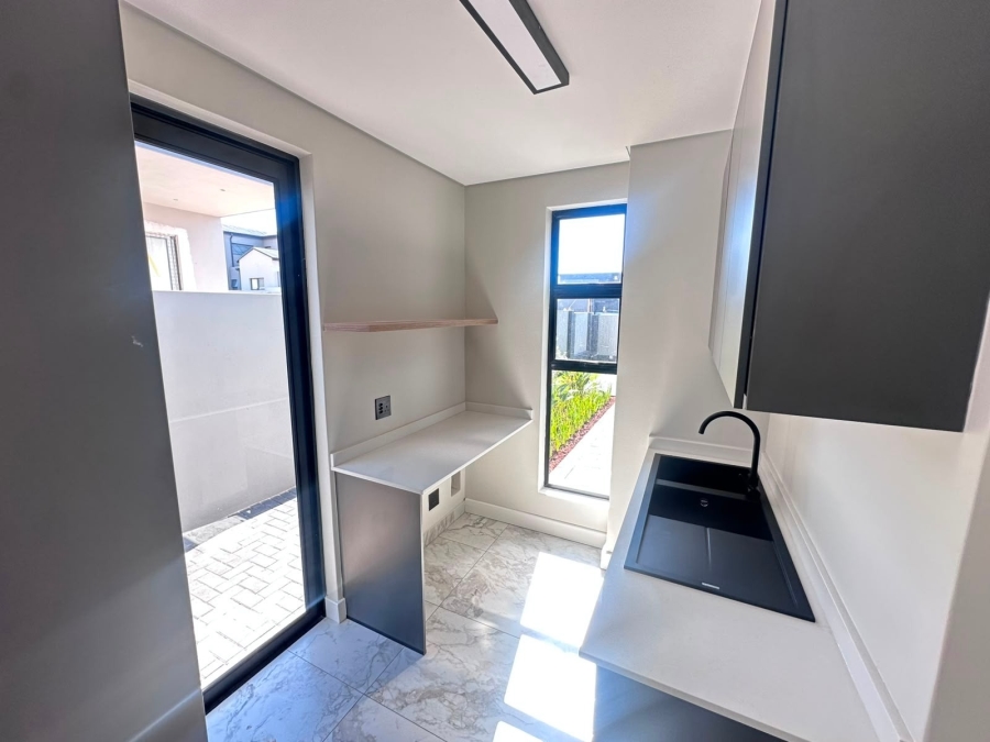 4 Bedroom Property for Sale in Olifantsfontein Gauteng