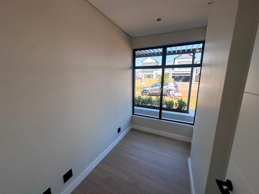4 Bedroom Property for Sale in Olifantsfontein Gauteng