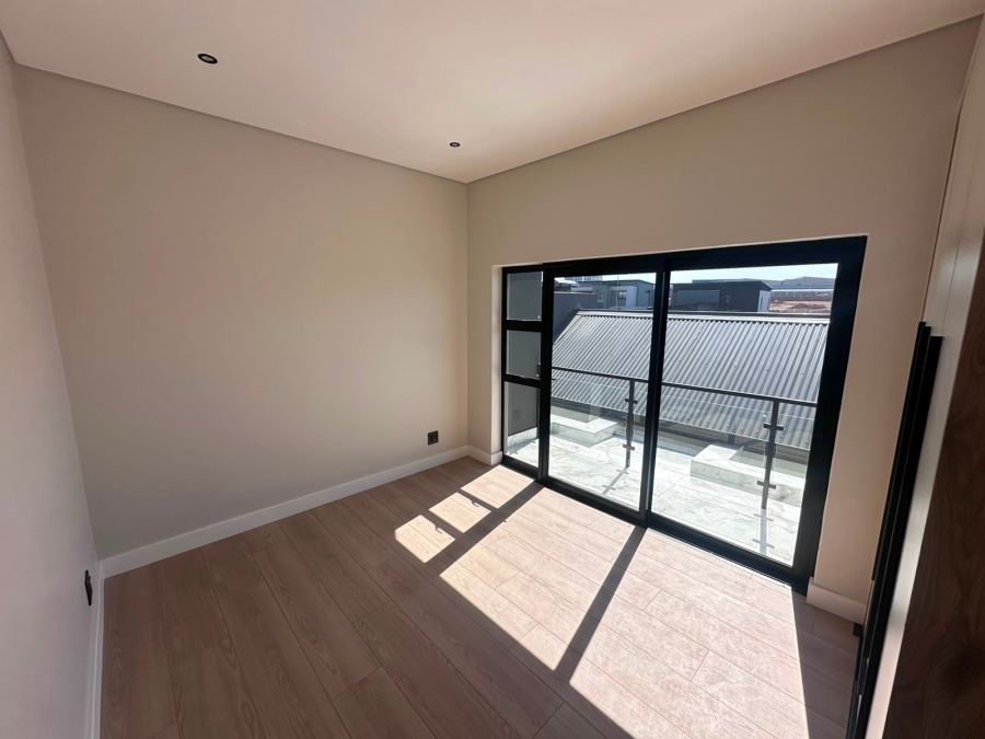4 Bedroom Property for Sale in Olifantsfontein Gauteng