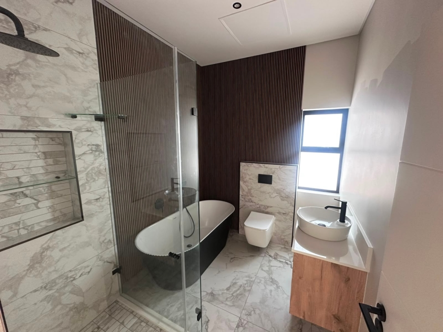 4 Bedroom Property for Sale in Olifantsfontein Gauteng