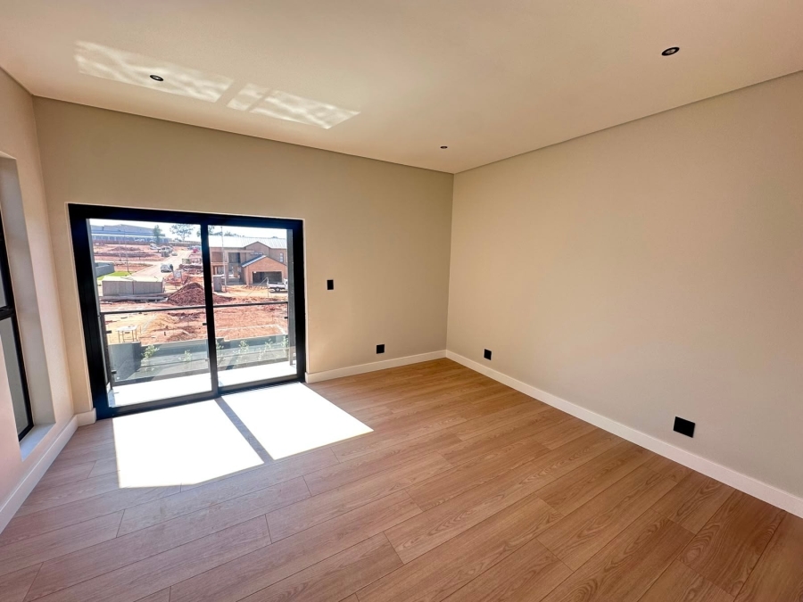 4 Bedroom Property for Sale in Olifantsfontein Gauteng