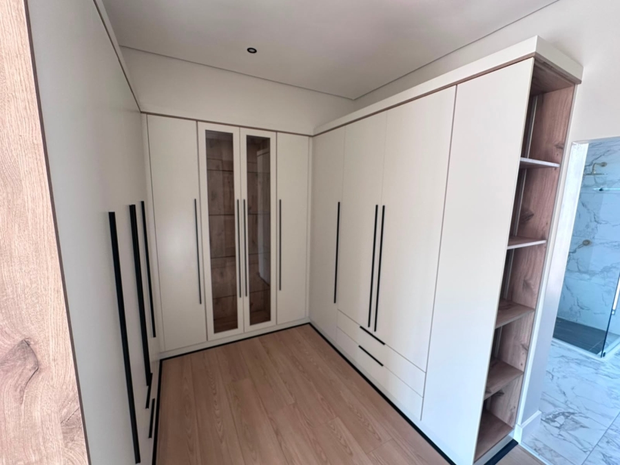 4 Bedroom Property for Sale in Olifantsfontein Gauteng