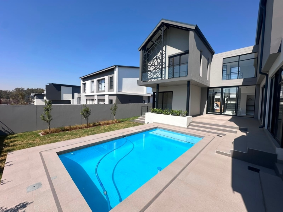 4 Bedroom Property for Sale in Olifantsfontein Gauteng