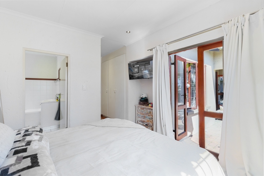 To Let 2 Bedroom Property for Rent in Douglasdale Gauteng
