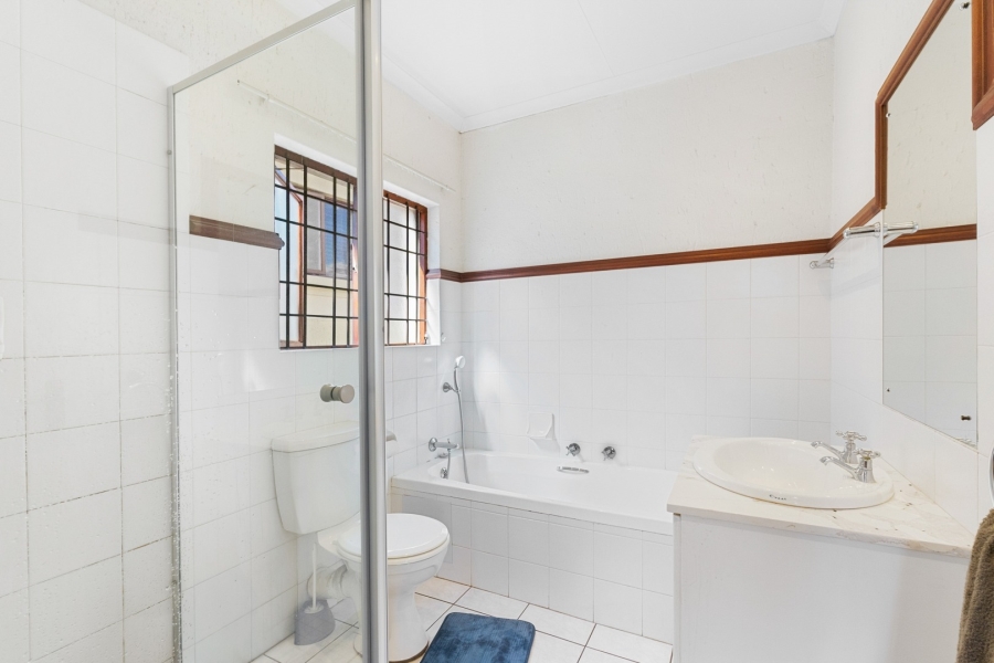 To Let 2 Bedroom Property for Rent in Douglasdale Gauteng