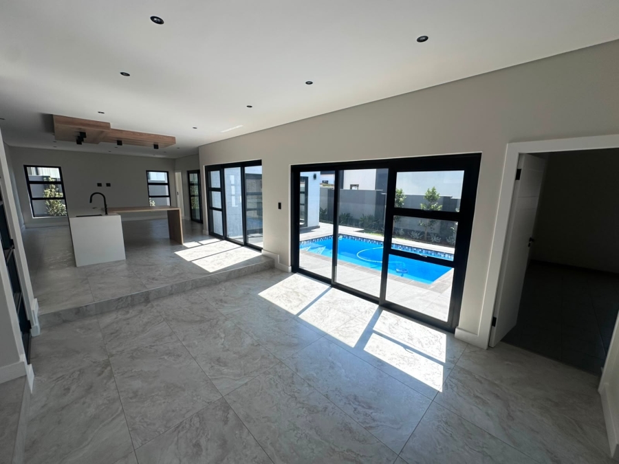 4 Bedroom Property for Sale in Olifantsfontein Gauteng