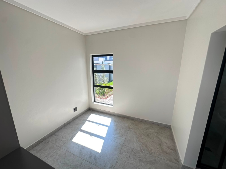 4 Bedroom Property for Sale in Olifantsfontein Gauteng