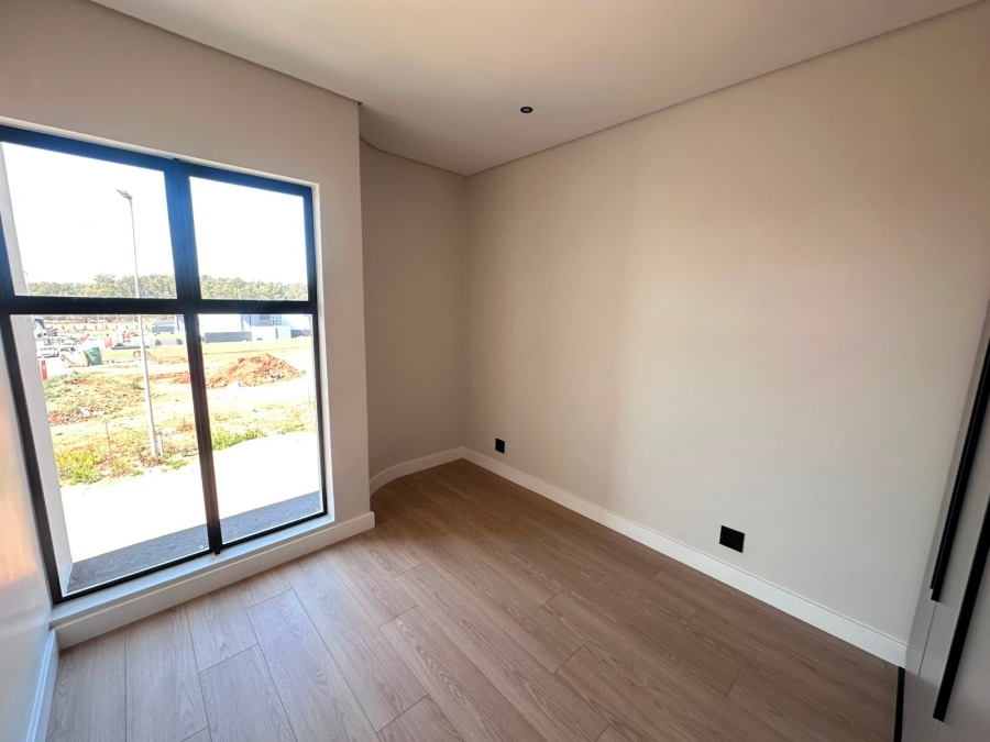 4 Bedroom Property for Sale in Olifantsfontein Gauteng