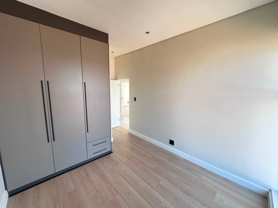4 Bedroom Property for Sale in Olifantsfontein Gauteng
