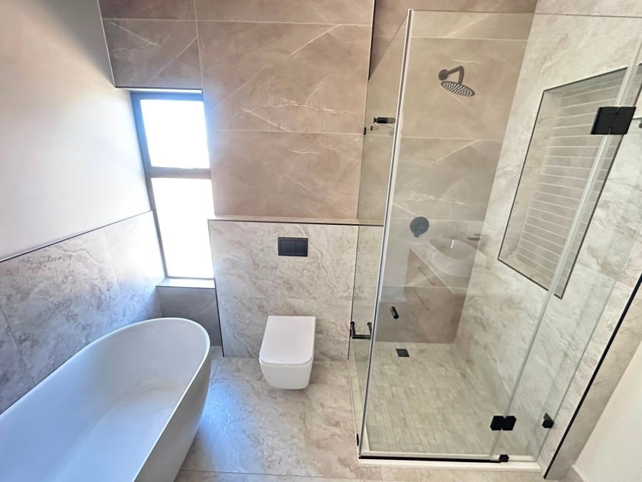 4 Bedroom Property for Sale in Olifantsfontein Gauteng
