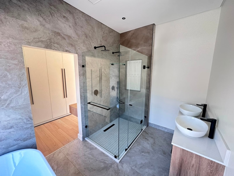 4 Bedroom Property for Sale in Olifantsfontein Gauteng