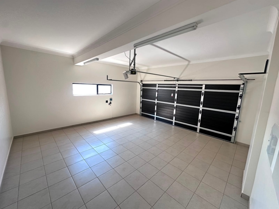 4 Bedroom Property for Sale in Olifantsfontein Gauteng