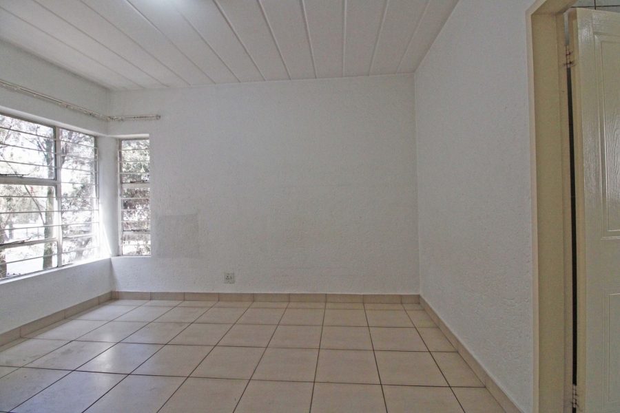 1 Bedroom Property for Sale in Rivonia Gauteng