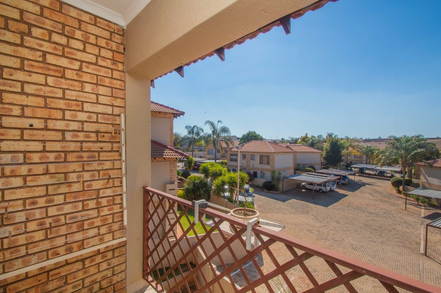 2 Bedroom Property for Sale in Sugar Bush Estate Gauteng