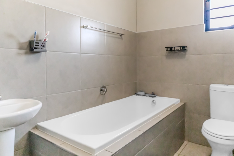 3 Bedroom Property for Sale in Sky City Gauteng