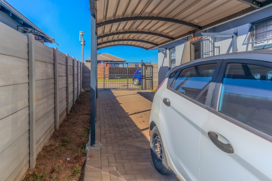 3 Bedroom Property for Sale in Sky City Gauteng