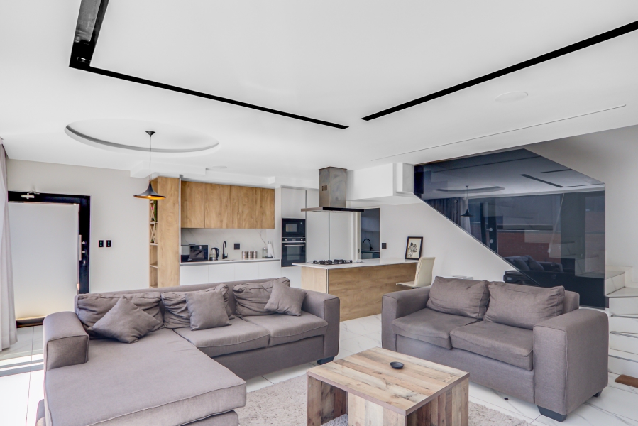 3 Bedroom Property for Sale in Broadacres Gauteng