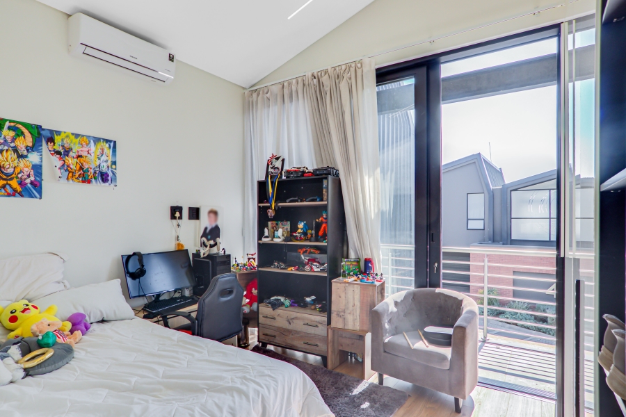 3 Bedroom Property for Sale in Broadacres Gauteng