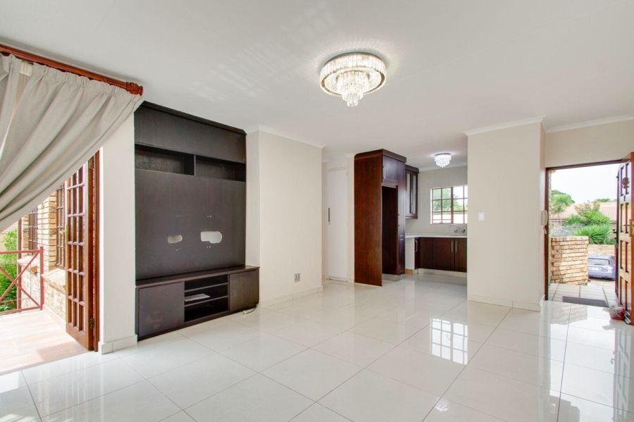 2 Bedroom Property for Sale in Boskruin Gauteng
