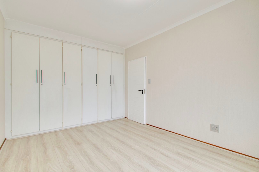 2 Bedroom Property for Sale in Boskruin Gauteng