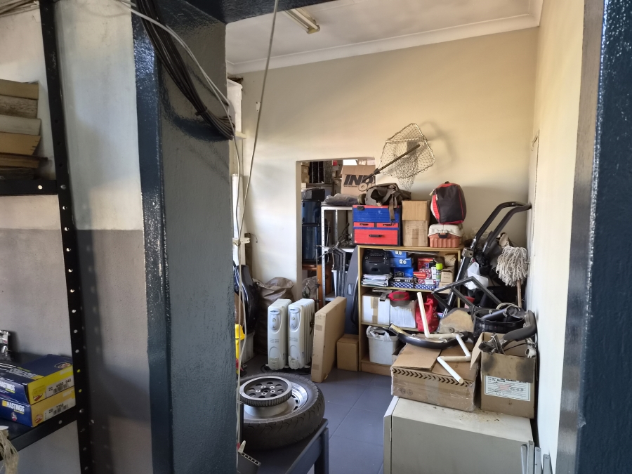 Commercial Property for Sale in Clayville Gauteng