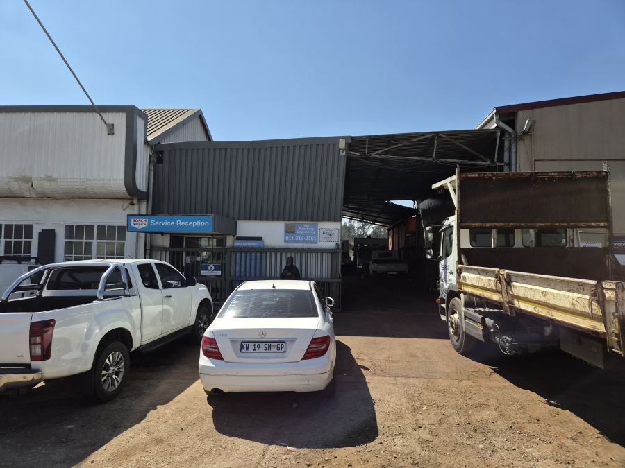 Commercial Property for Sale in Clayville Gauteng
