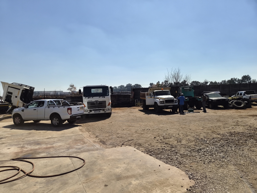 Commercial Property for Sale in Clayville Gauteng
