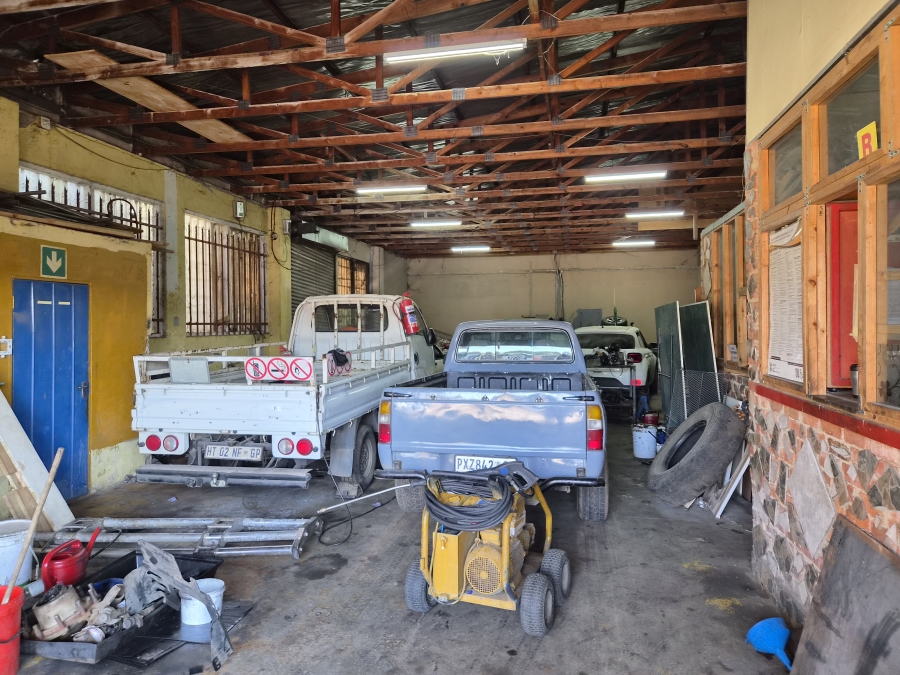 Commercial Property for Sale in Clayville Gauteng