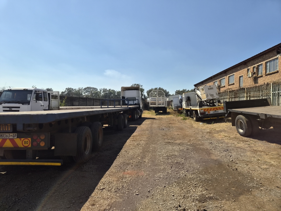 Commercial Property for Sale in Clayville Gauteng